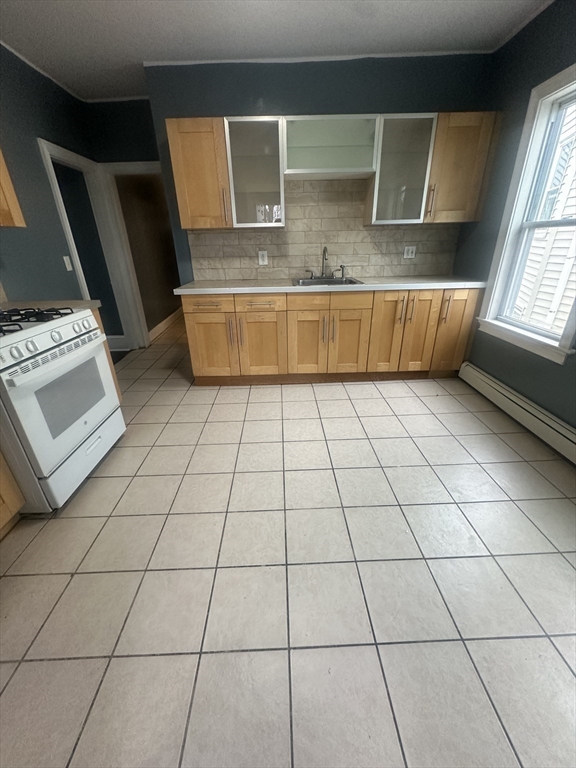 23 Mt Ida Road, Unit 3 Boston, MA 02122 - Photo 5 of 18