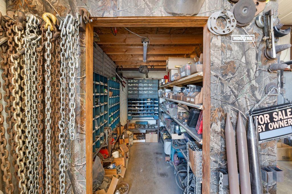 50 County Road Blossom, TX 75416 - Photo 39 of 40 a view of water heater room