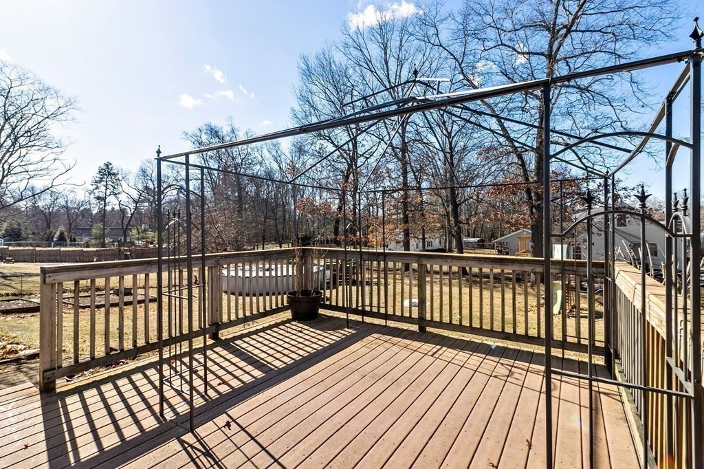 866 East Mountain Road Westfield, MA 01085 - Photo 21 of 23 Gallery Image 21