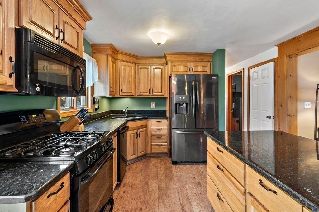 866 East Mountain Road Westfield, MA 01085 - Photo 10 of 23 Gallery Image 10