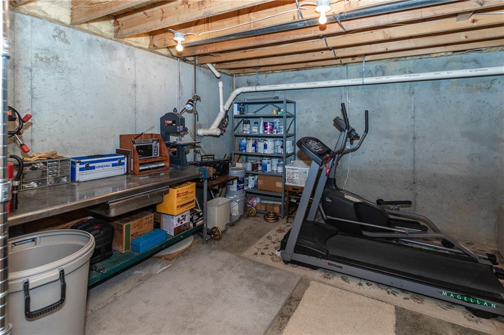 8950 Promontory Road Indianapolis, IN 46236 - Photo 22 of 25 Gallery Image 22