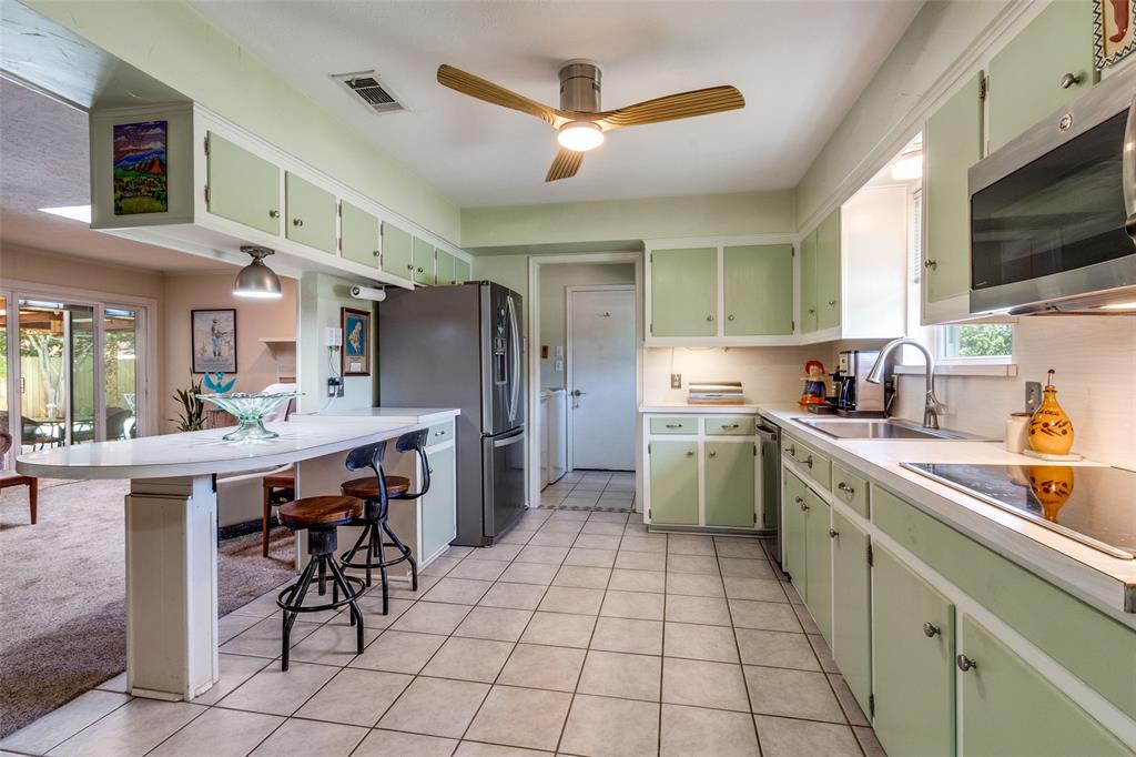 8493 Swift Avenue Dallas, TX 75228 - Photo 14 of 40 8493 Swift Avenue, Dallas, TX 75228 - www.8493Swift.com