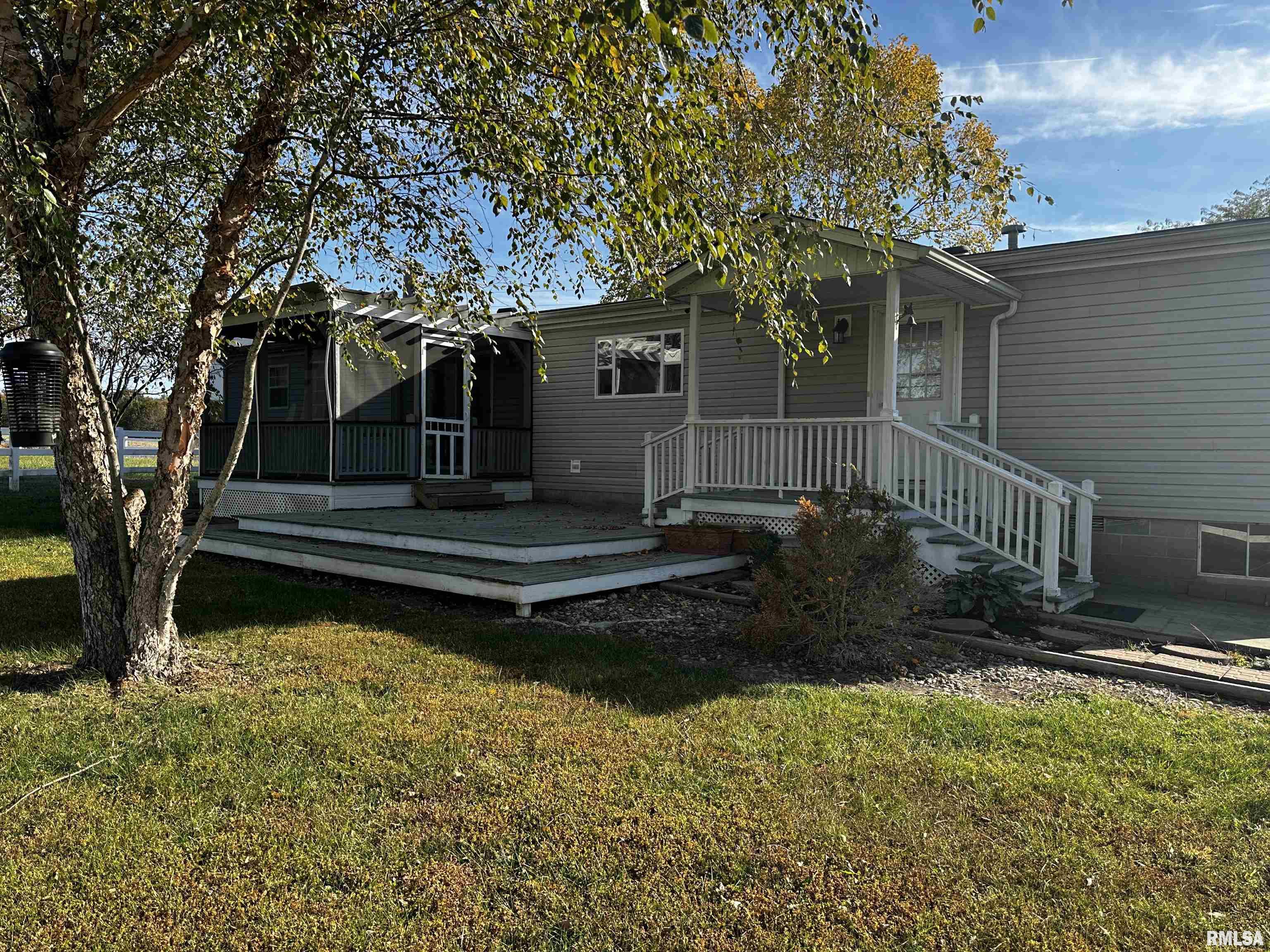 13411 Hamilton Pike Road Whittington, IL 62897 - Photo 4 of 24