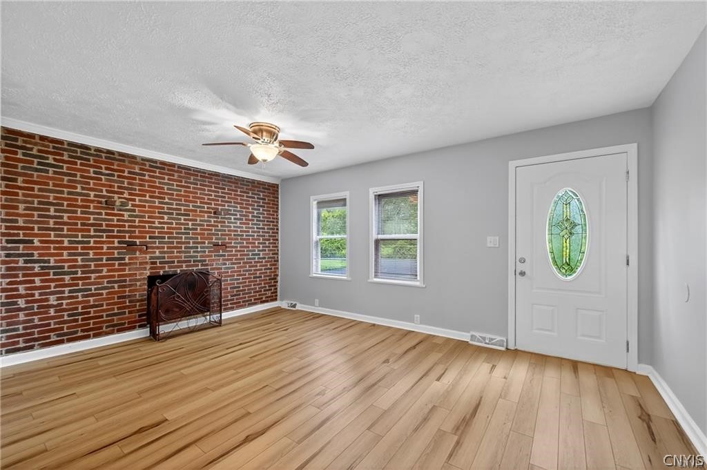 9541 Horseshoe Island Road Clay, NY 13041 - Photo 5 of 19