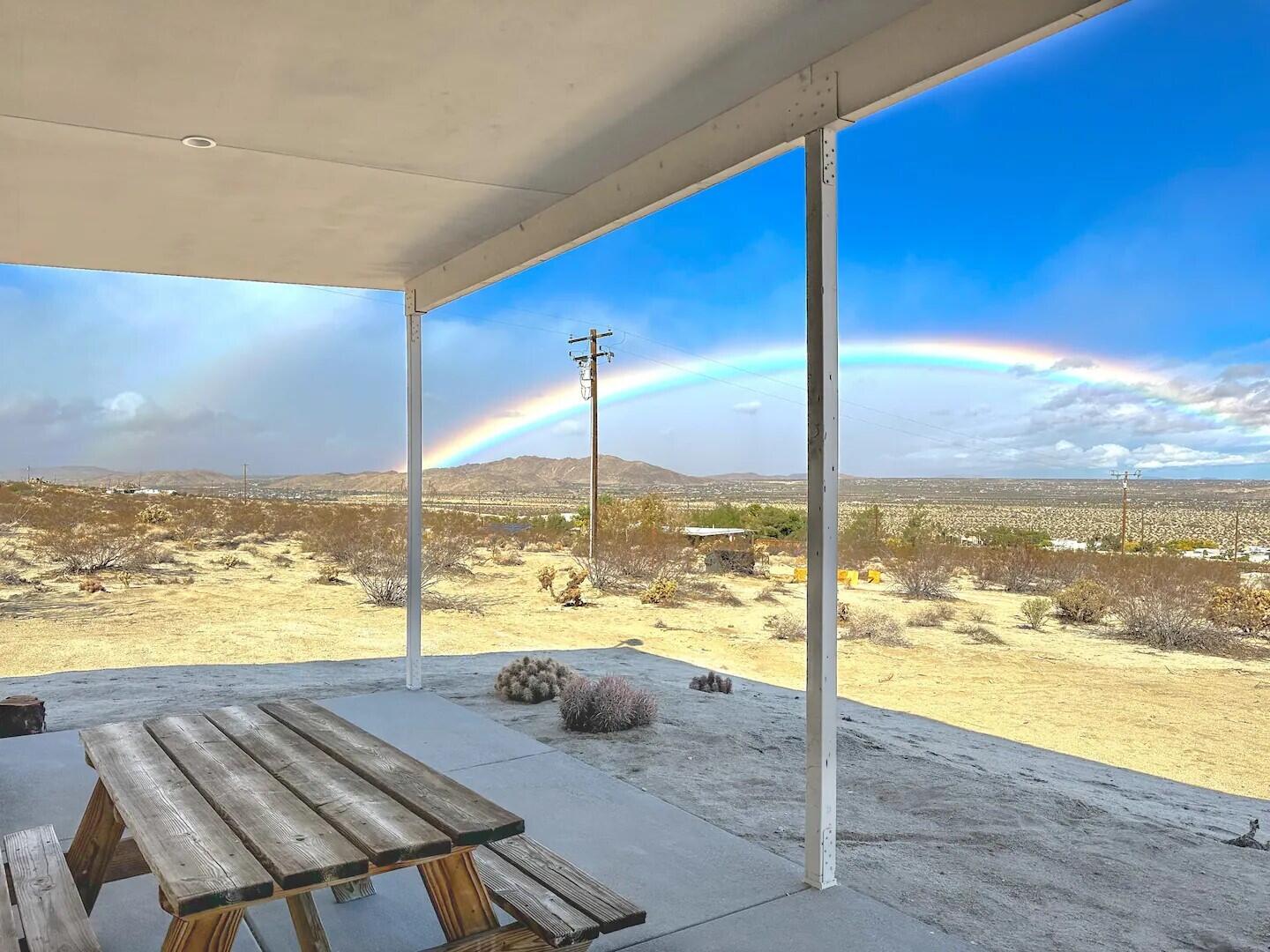 63730 Hollinger Road Joshua Tree, CA 92252 - Photo 29 of 31 a view of an ocean and a beach
