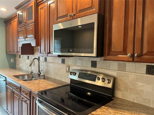 $2,800 | 2532 Stony Brook Lane, Clearwater, FL 33761