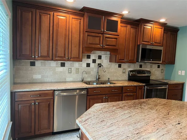 $2,800 | 2532 Stony Brook Lane, Clearwater, FL 33761