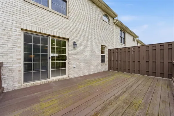 $369,900 | 607 Hilton Circle, Oakdale, PA 15071