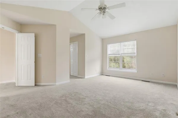 $369,900 | 607 Hilton Circle, Oakdale, PA 15071