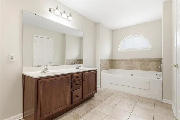 $369,900 | 607 Hilton Circle, Oakdale, PA 15071