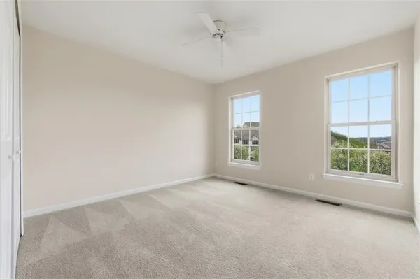 $369,900 | 607 Hilton Circle, Oakdale, PA 15071