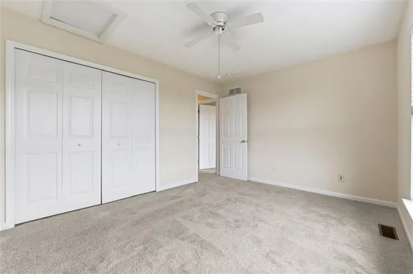 $369,900 | 607 Hilton Circle, Oakdale, PA 15071