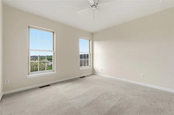 $369,900 | 607 Hilton Circle, Oakdale, PA 15071