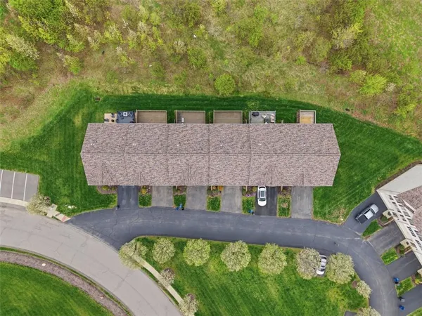 $369,900 | 607 Hilton Circle, Oakdale, PA 15071