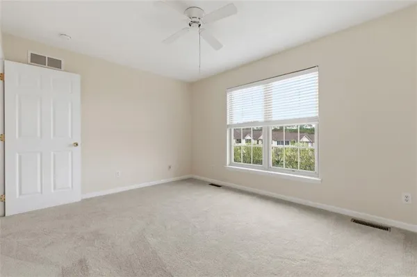 $369,900 | 607 Hilton Circle, Oakdale, PA 15071