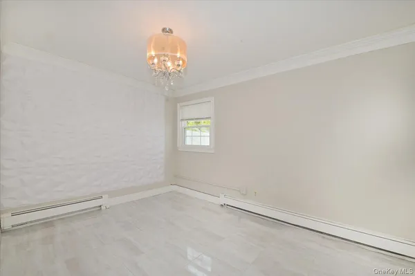 $749,000 | 4000 Avoca Avenue, Bethpage, NY 11714