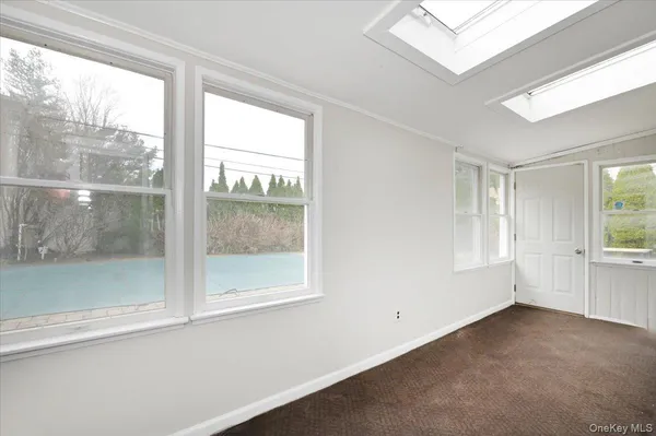 $749,000 | 4000 Avoca Avenue, Bethpage, NY 11714