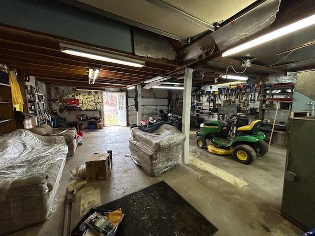 231 Hill Road Georgetown, PA 15043 - Photo 29 of 31 Front part of garage