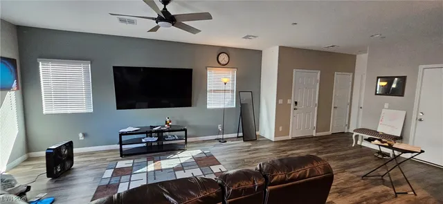 $433,900 | 7050 Fossil Rim Street, North Las Vegas, NV 89084