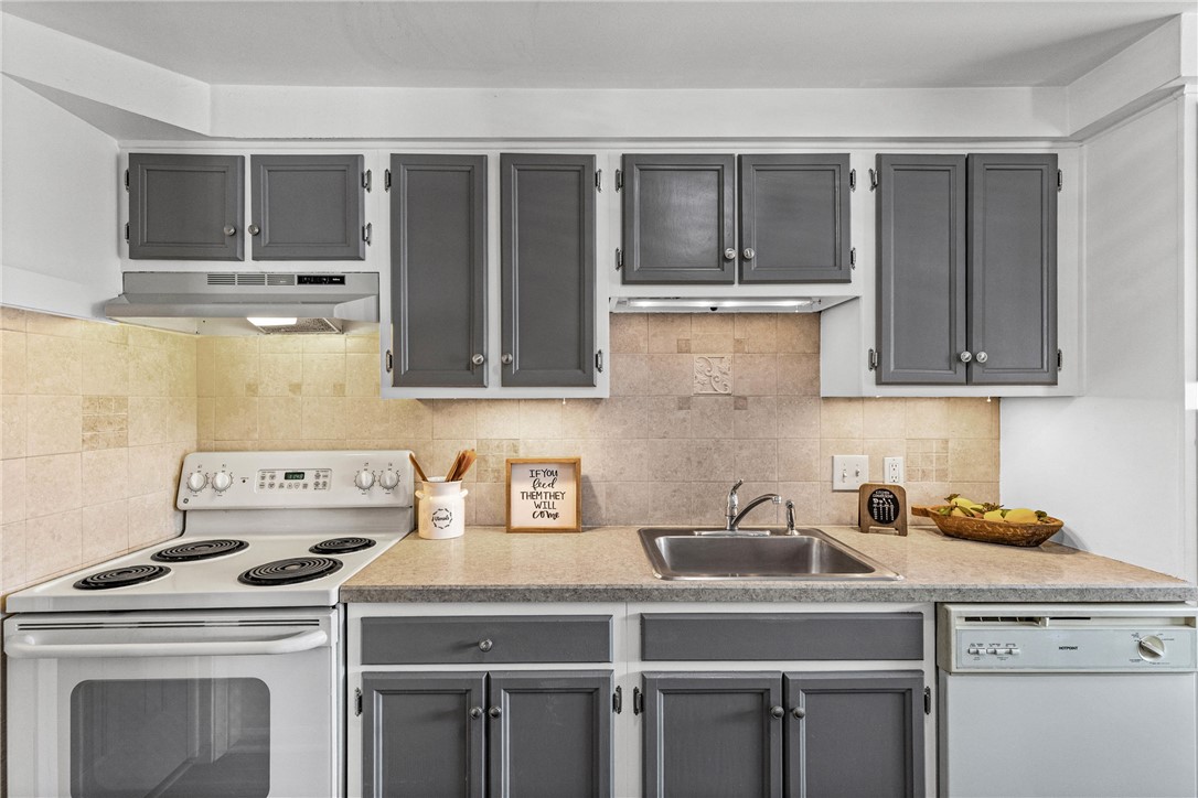 685 Hidden Valley Road Gates, NY 14624 - Photo 17 of 43