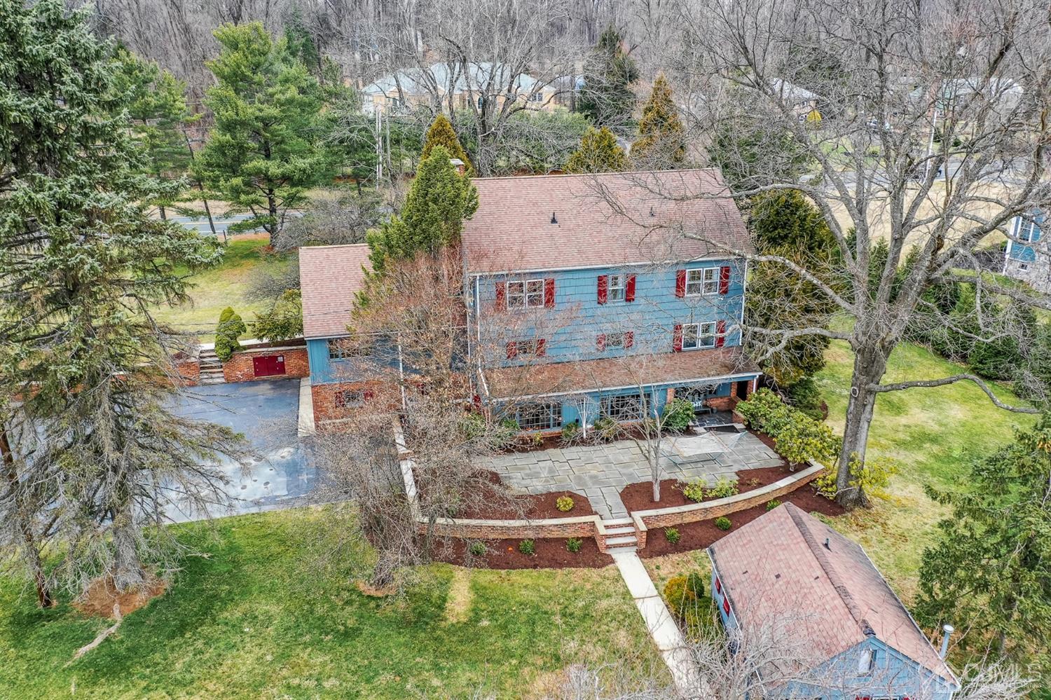 34 Mt Horeb Road Warren, NJ 07059 - Photo 1 of 55 front view of house with a yard