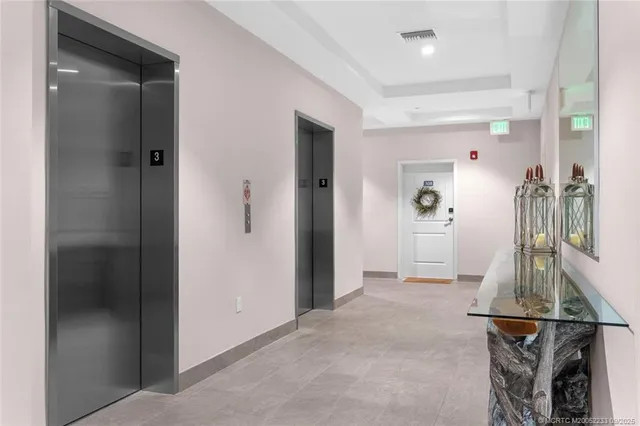 $1,095,000 | 41 Southwest Seminole Street, Unit 310, Stuart, FL 34994