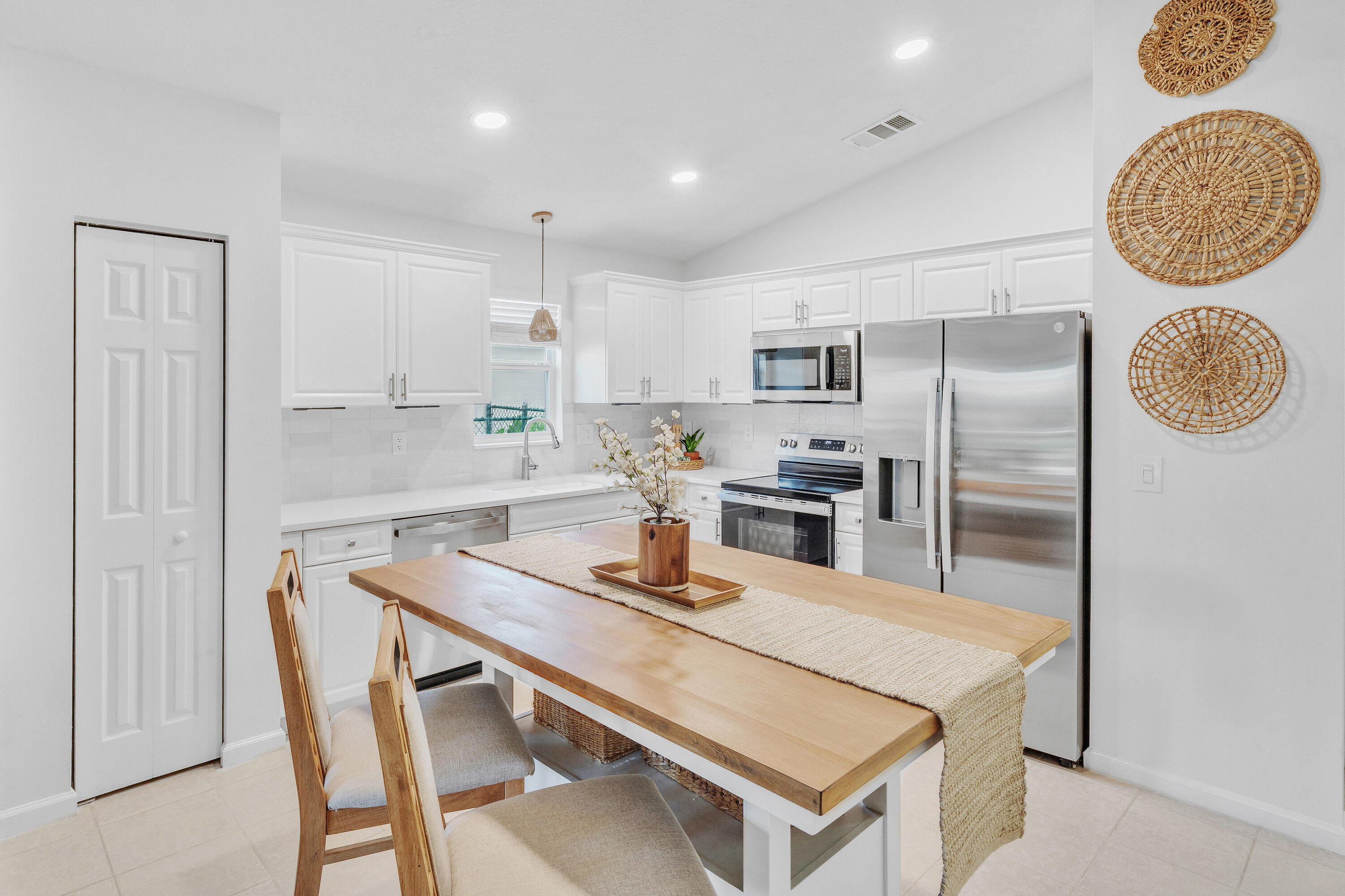 2551 Southwest Riviera Road Stuart, FL 34997 - Photo 12 of 77 6 Kitchen (2)A