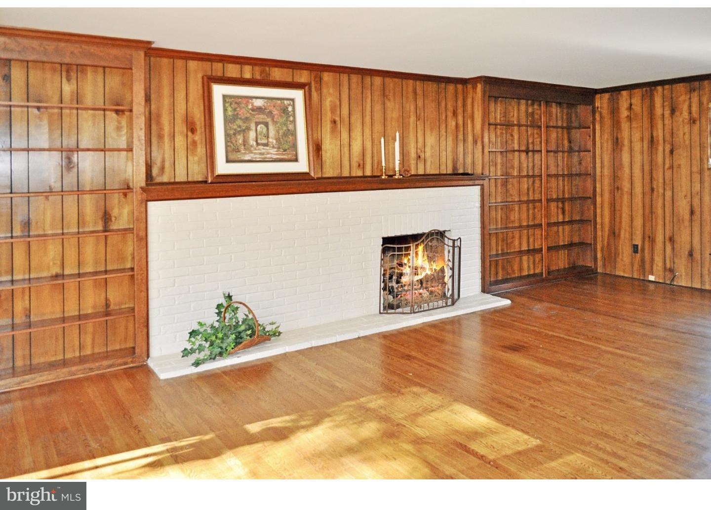 730 Thomas Jefferson Road Wayne, PA 19087 - Photo 4 of 10 Fireplace