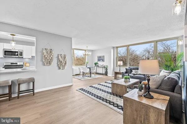 $225,000 | 4401 Roland Avenue, Unit 307, Baltimore, MD 21210