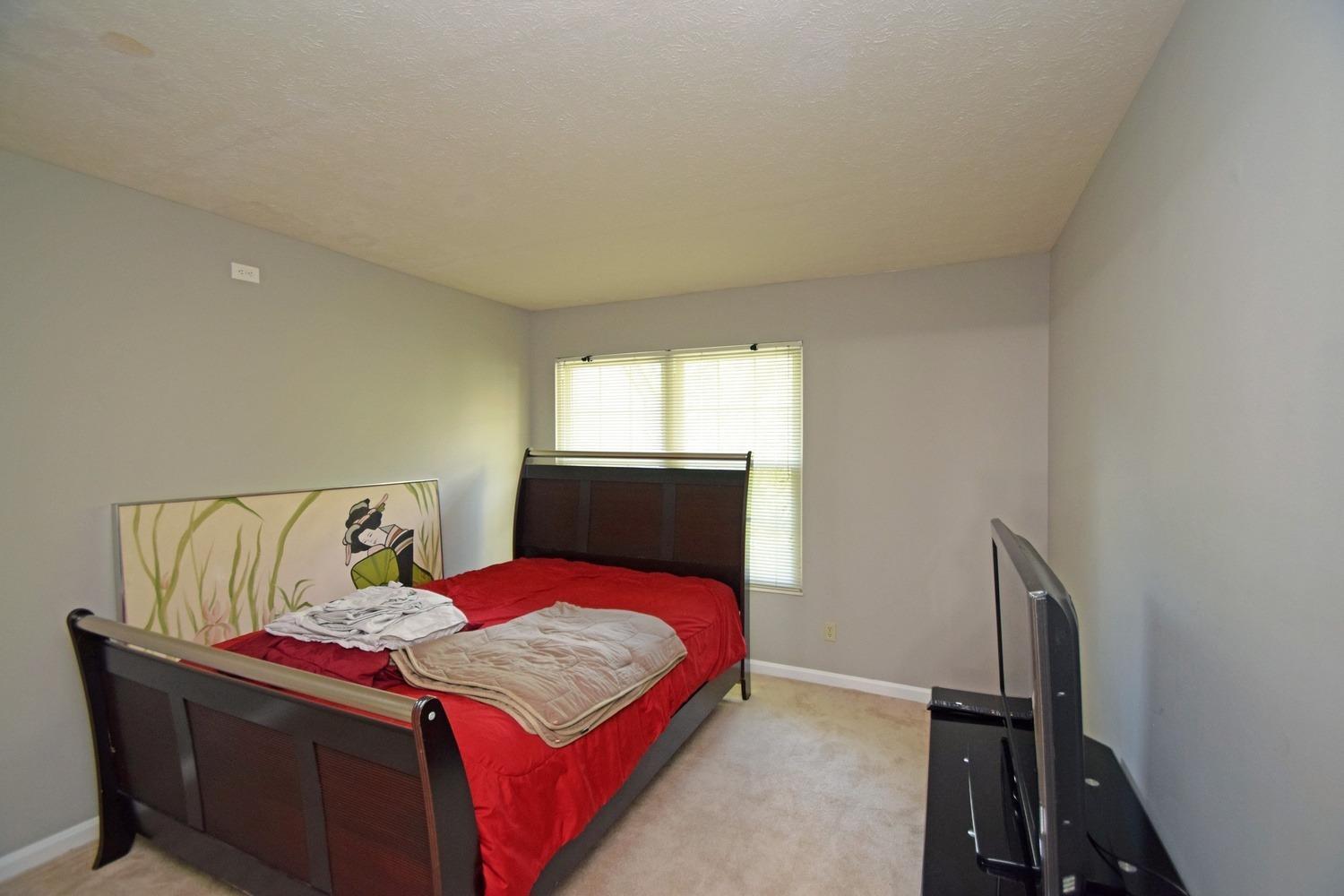 10555 Montgomery Road, Unit 10 Montgomery, OH 45242 - Photo 20 of 27