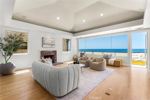 $13,995,000 | 1554 East Oceanfront, Newport Beach, CA 92661