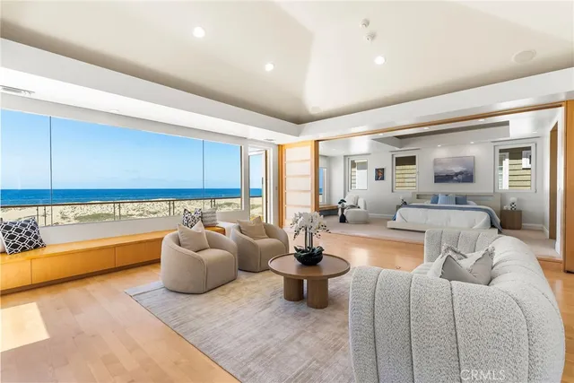 $13,995,000 | 1554 East Oceanfront, Newport Beach, CA 92661