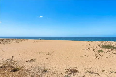 $13,995,000 | 1554 East Oceanfront, Newport Beach, CA 92661