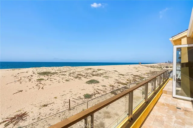 $13,995,000 | 1554 East Oceanfront, Newport Beach, CA 92661