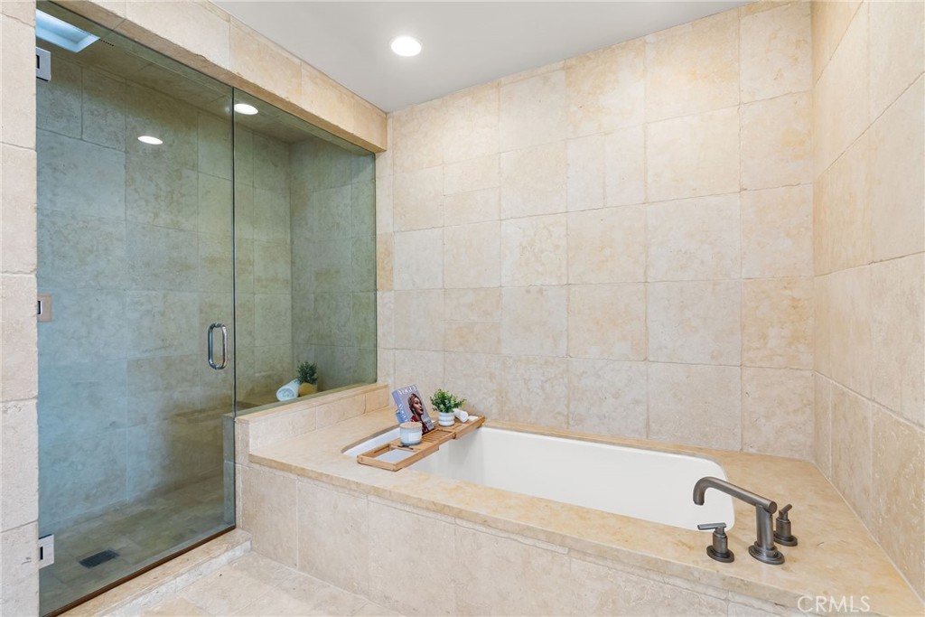 1554 East Oceanfront Newport Beach, CA 92661 - Photo 43 of 60