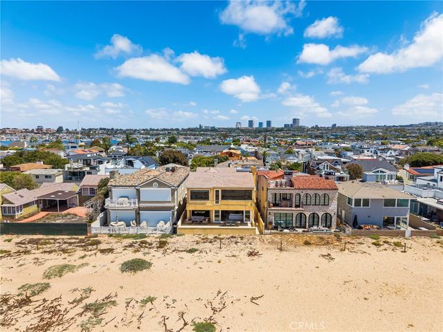 $13,995,000 | 1554 East Oceanfront, Newport Beach, CA 92661