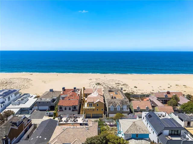 $13,995,000 | 1554 East Oceanfront, Newport Beach, CA 92661