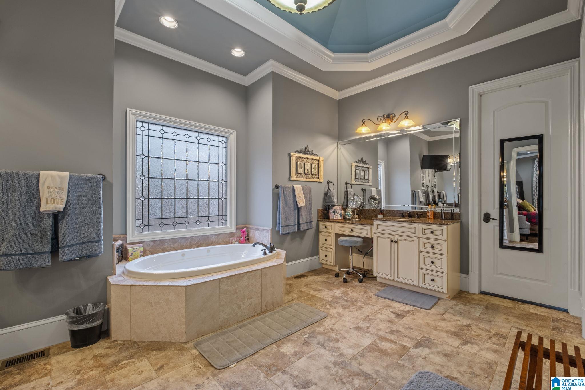2037 Springhill Court Birmingham, AL 35242 - Photo 23 of 60