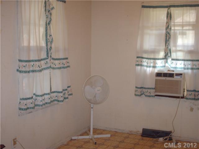 313 Durham Road Stanley, NC 28164 - Photo 8 of 13 Gallery Image 8