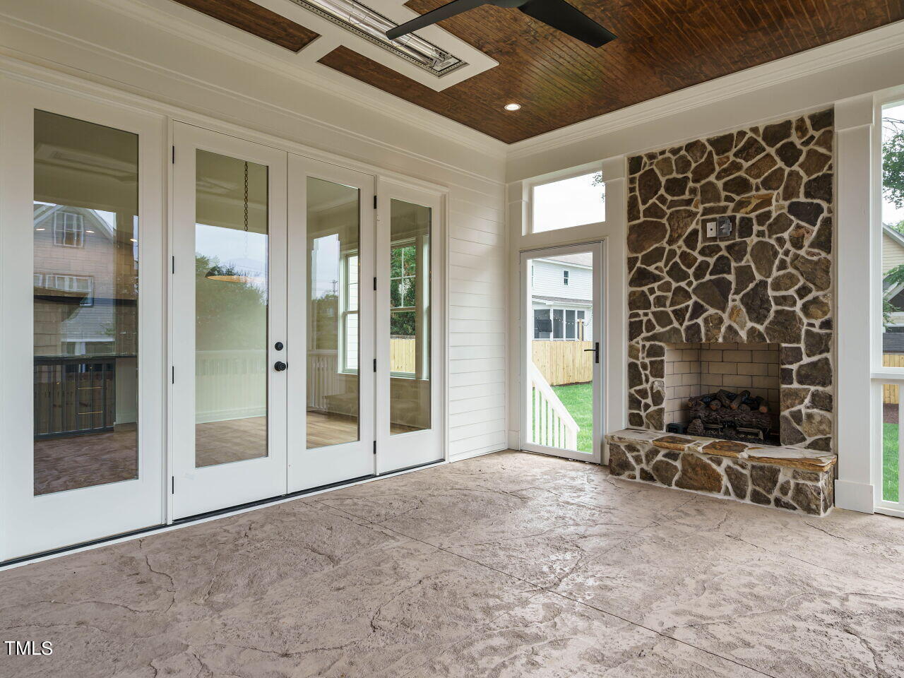 1706 Center Road Raleigh, NC 27608 - Photo 39 of 44 a view of lobby with furniture
