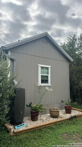 $2,000 | 233 Walnut Grove Road, Unit 1, Boerne, TX 78006