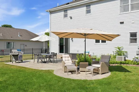 $634,999 | 6732 Yale Drive, Franklin, WI 53132