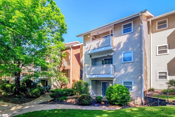 $169,900 | 2601 Duncan Chapel Road, Unit A301, Greenville, SC 29617