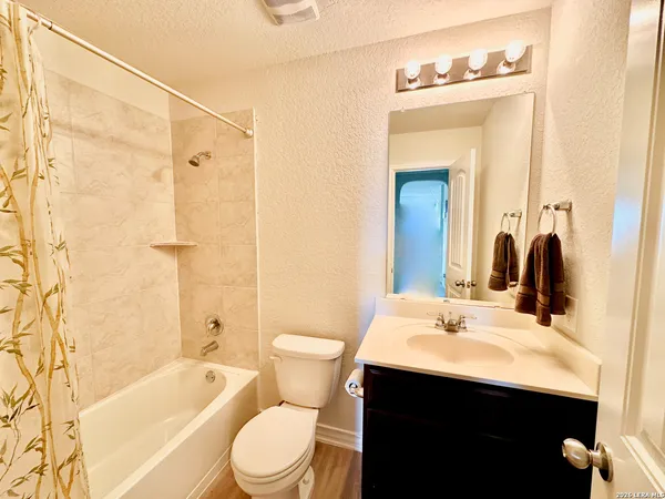 $2,250 | 11615 Hester Pass, San Antonio, TX 78245