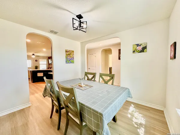 $2,250 | 11615 Hester Pass, San Antonio, TX 78245