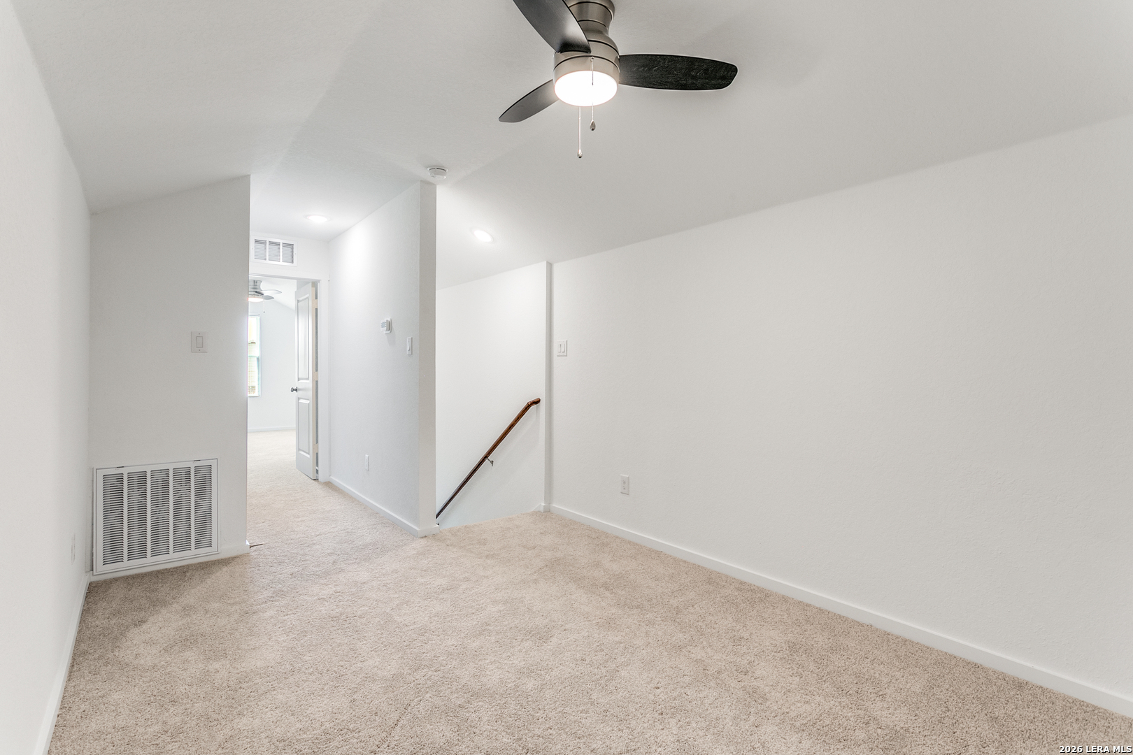 5010 Primrose Converse, TX 78109 - Photo 16 of 24 en view interior of the house