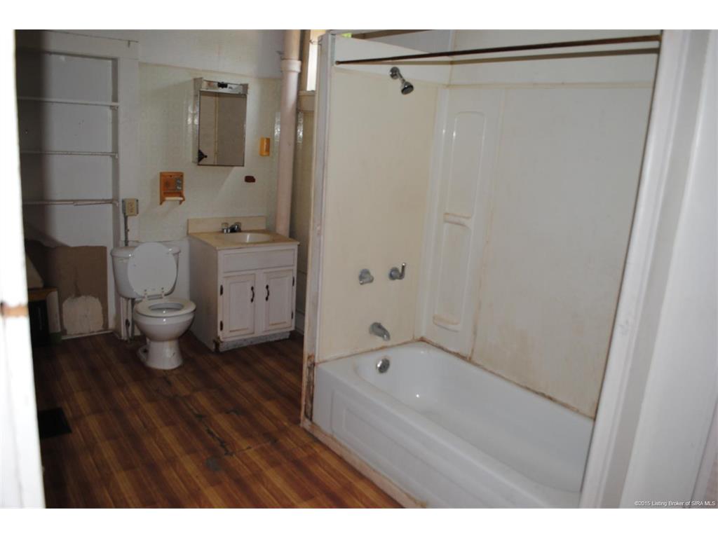 1715 Grant Line Road New Albany, IN 47150 - Photo 16 of 26 Gallery Image 16