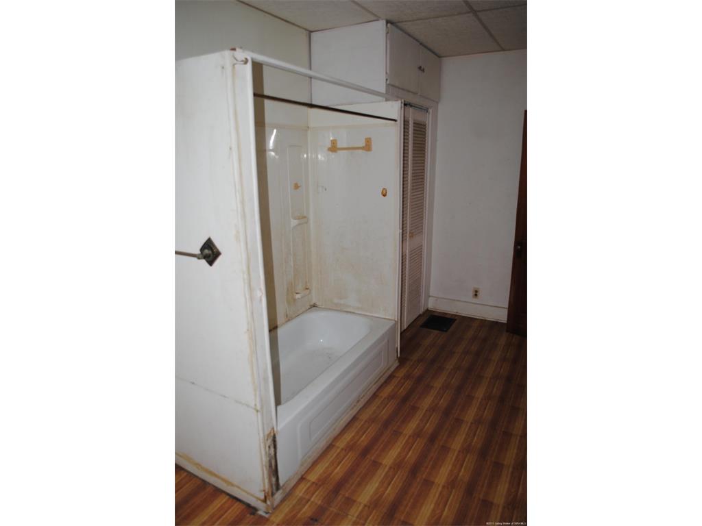 1715 Grant Line Road New Albany, IN 47150 - Photo 18 of 26 Gallery Image 18
