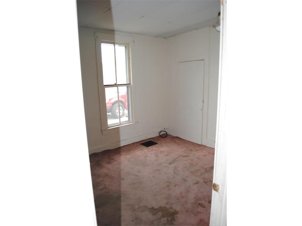 1715 Grant Line Road New Albany, IN 47150 - Photo 6 of 26 Gallery Image 6