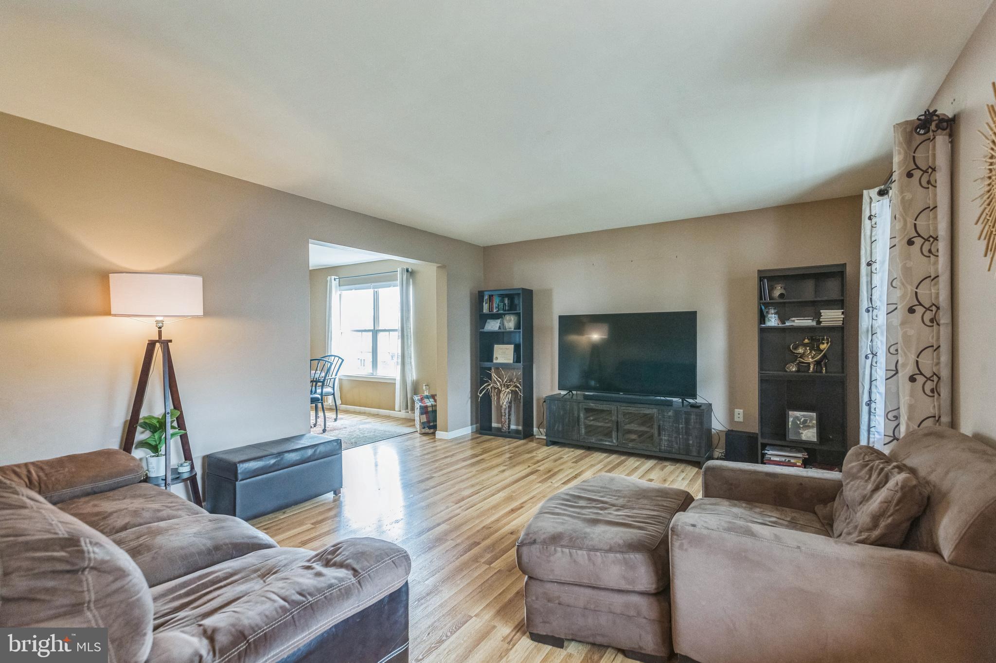 2501 Andrew Drive Reading, PA 19608 - Photo 3 of 34